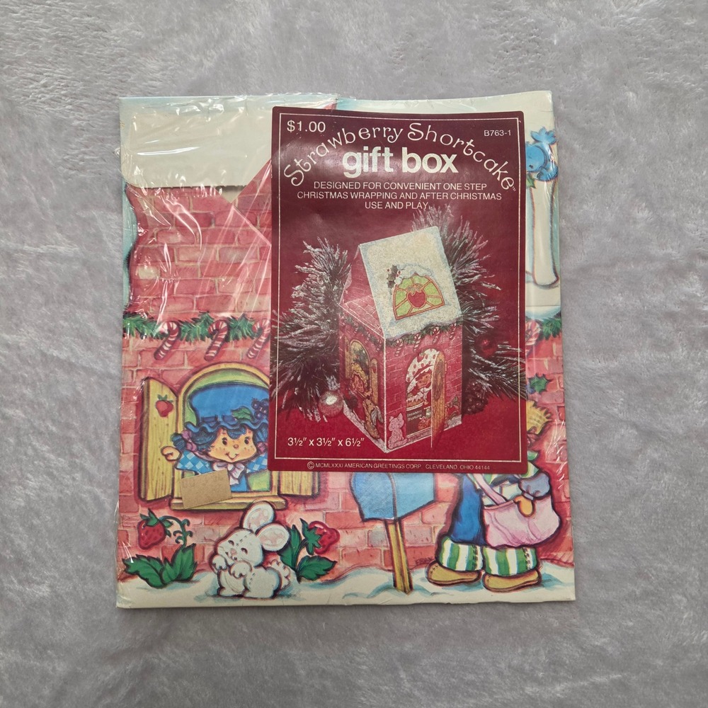 Vintage 1981 Strawberry Shortcake Christmas Gift Box American Greetings